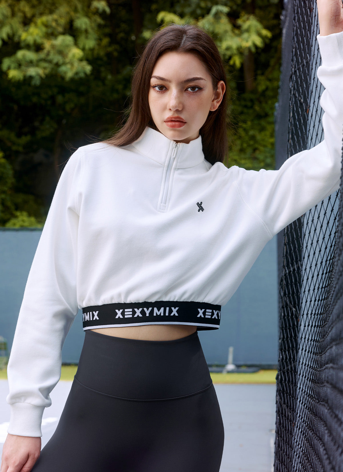 Logo Point Warm Crop Sweatshirt