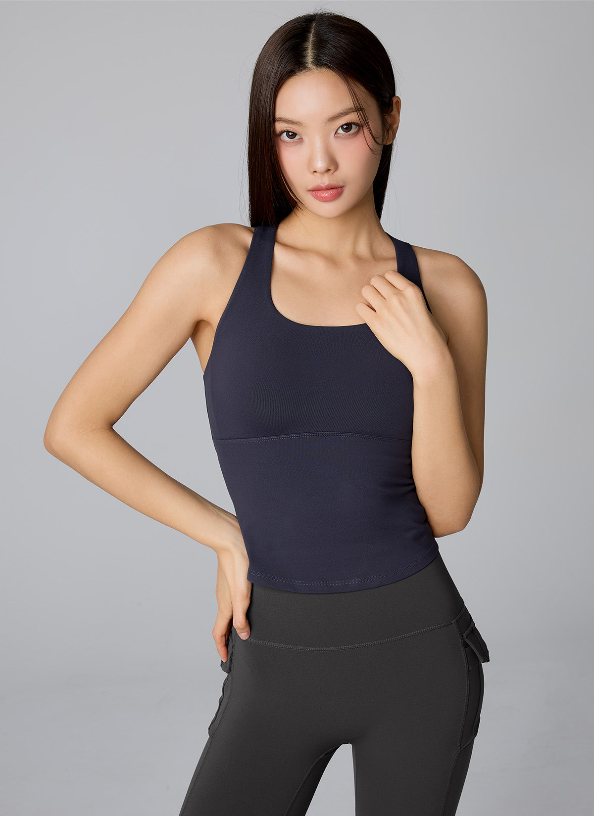 Back Slit Round Top
