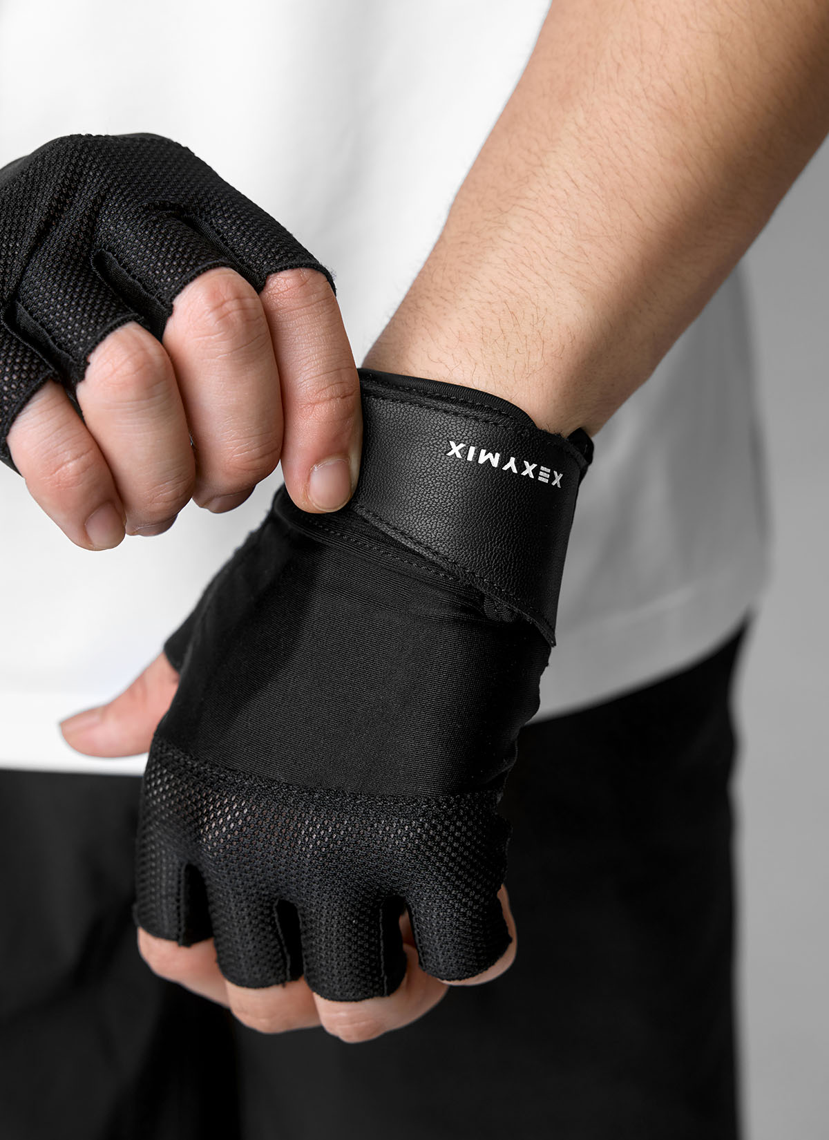 Mesh Gym Gloves