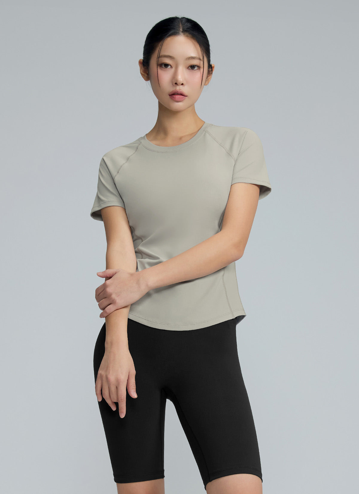 Daily Feather Slim Fit Short Sleeve