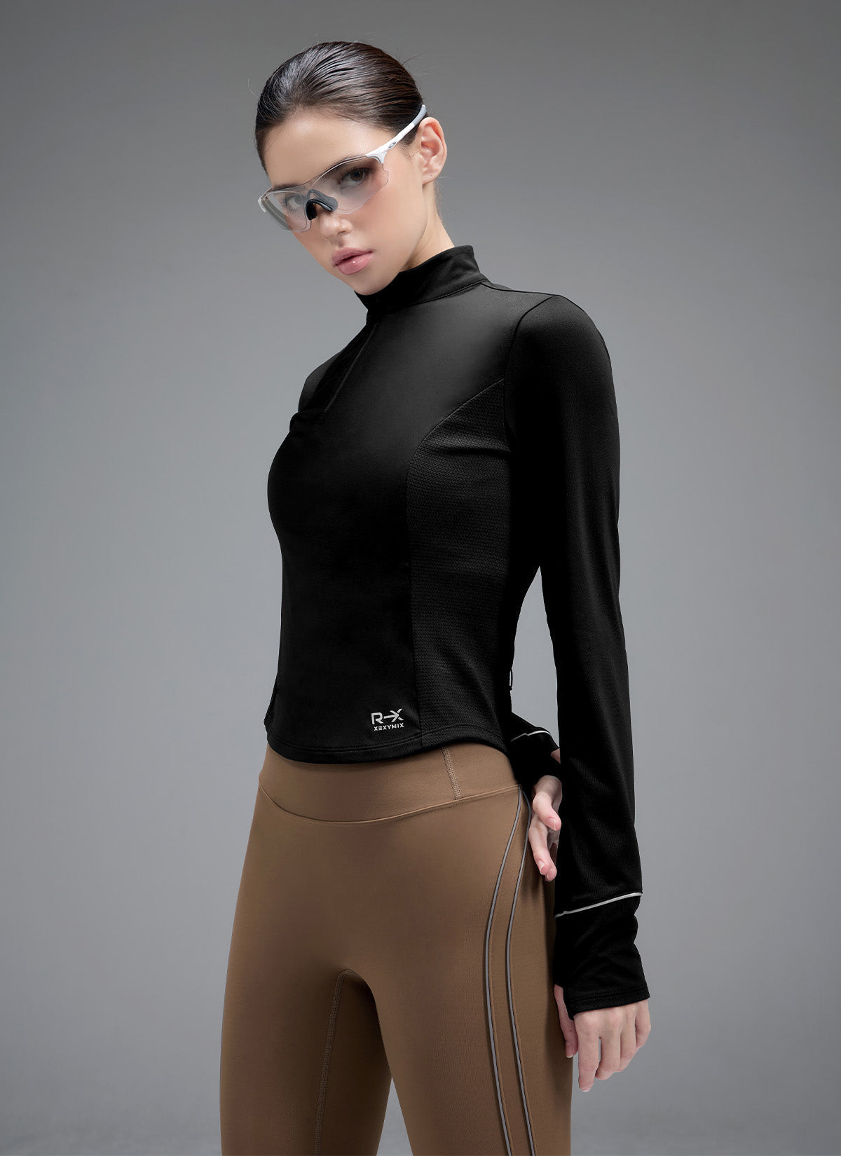 RX Brushed Finger-Hole Half Zip-up