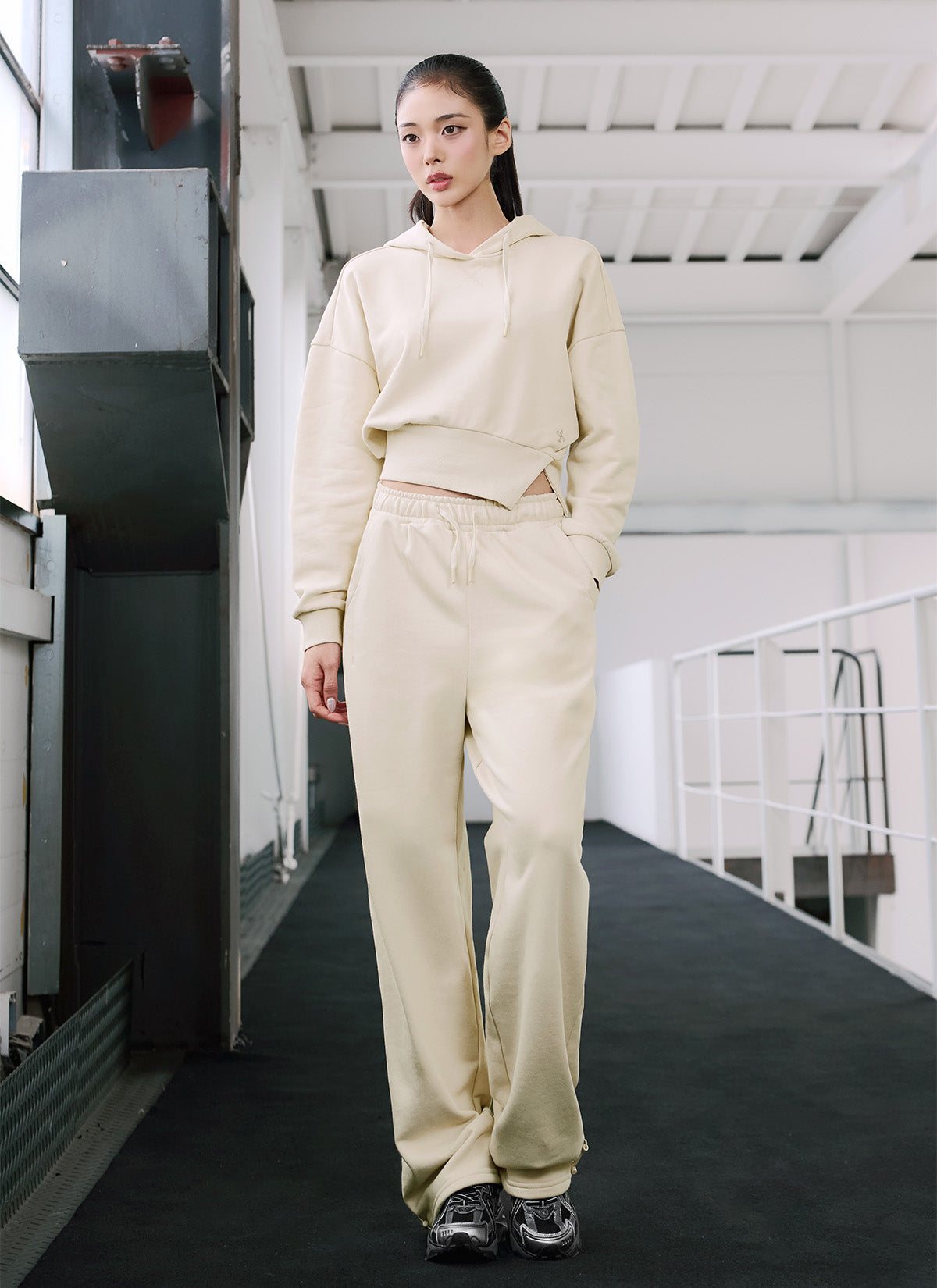 Softly Pintuck Wide Pants