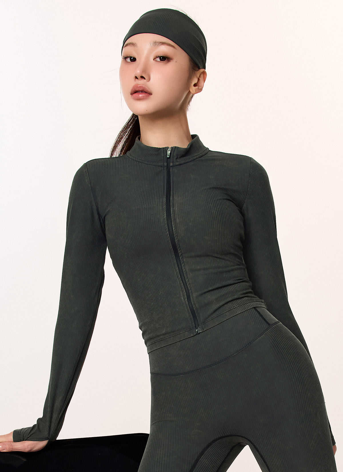 Washing Yellow Black