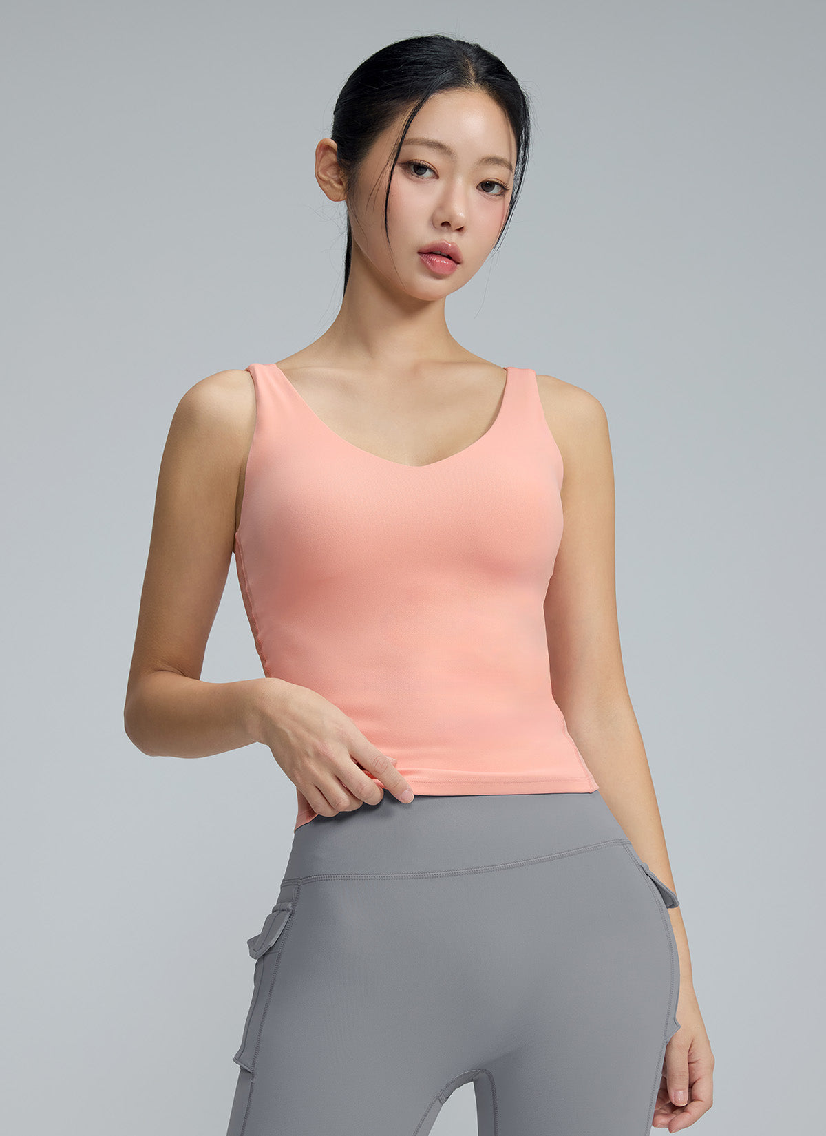 Black Label Signature Breathe V-neck Tank Top