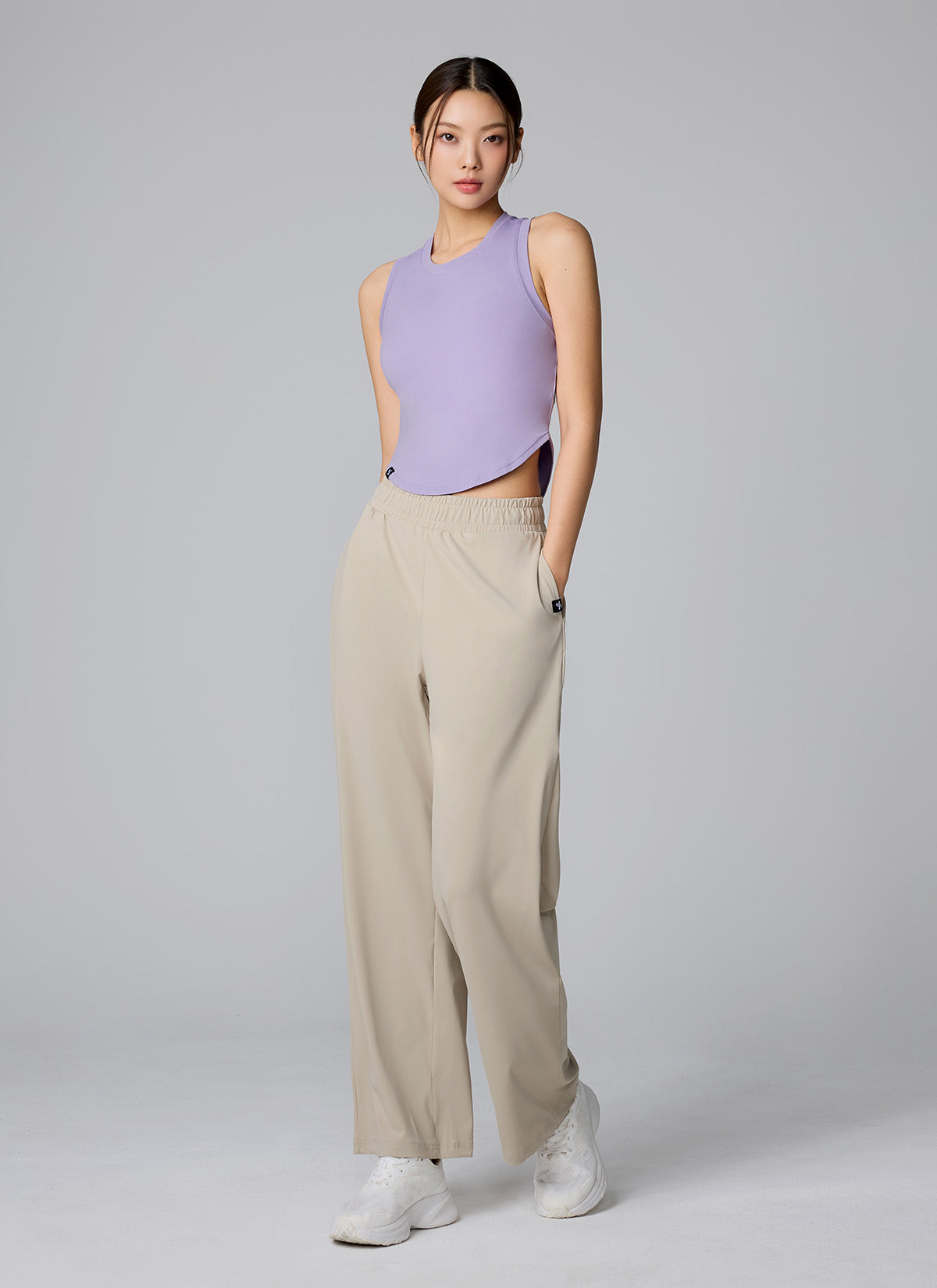 [2 FOR]XELLA™ Light Round Sleeveless