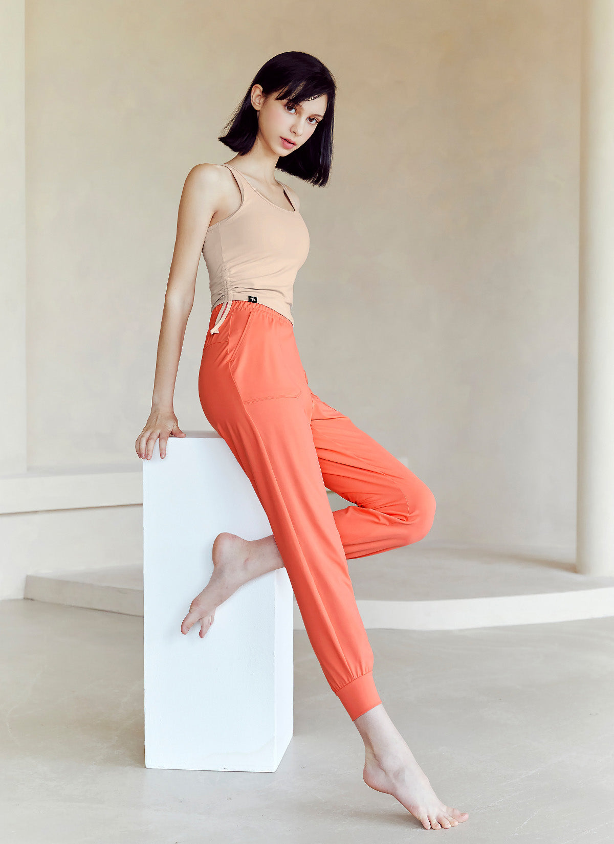 Medium Feather In-Band Jogger Pants