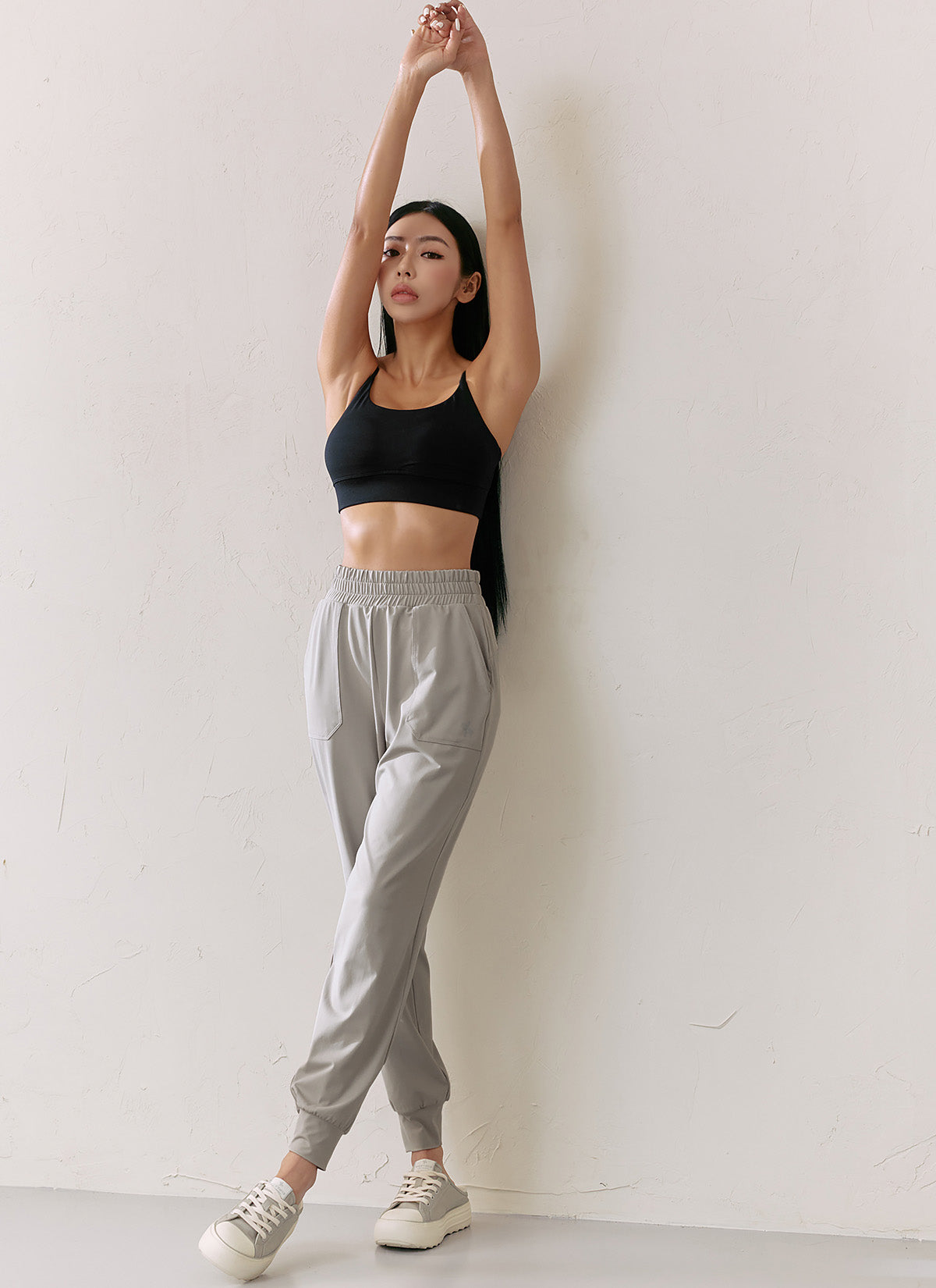 Medium Feather In-Band Jogger Pants