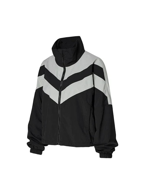 Loose Fit V Line Windbreaker