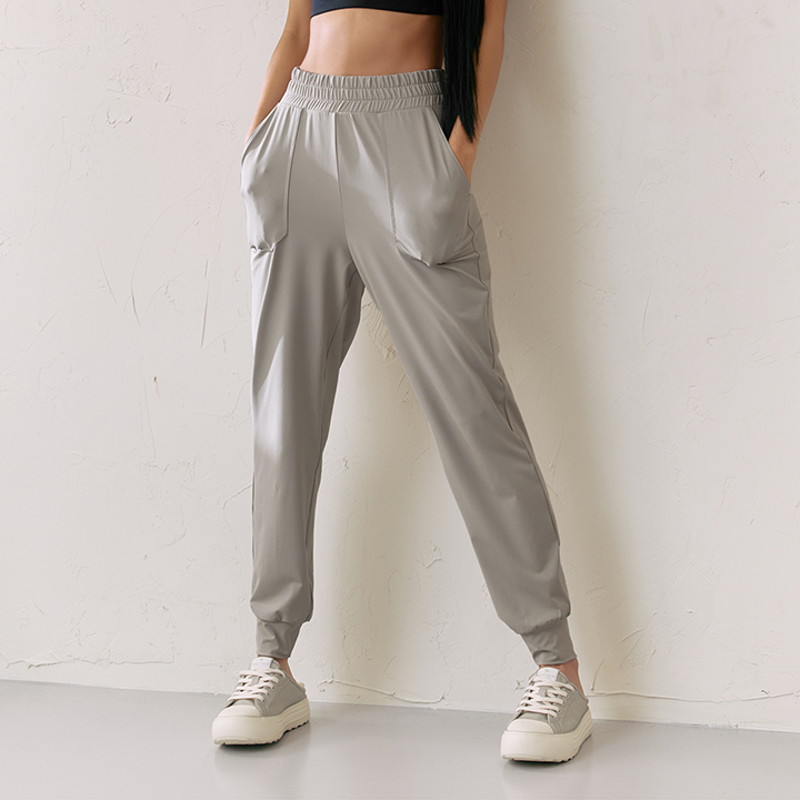 Medium Feather In-Band Jogger Pants